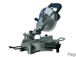 Аренда торцовочной пилы (глубина пропила 78 мм)