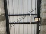 Бетонный забор с воротами и калиткой - фото 3
