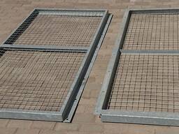 Часть клетки для диких животных. Боковая секция 106,5*205 см