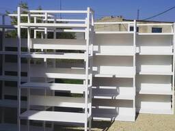 Деревянные стеллажи для магазина