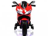 Детский электромотоцикл RiverToys A001AA красный - фото 3