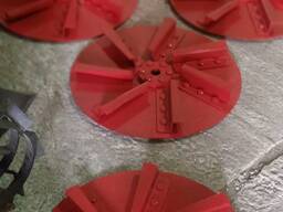 Диски пескоразбрасывающей машины