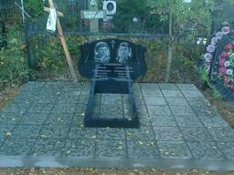 Двойной памятник из гранита