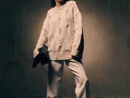 Джемпер с дырками