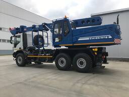 Экскаватор EW-25-M1 Святовит на шасси Iveco-AMT