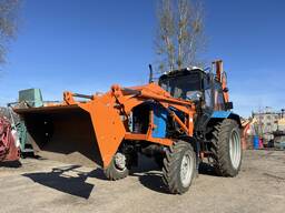 Экскаватор-погрузчик трактор мтз 82