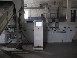 Экструдер с термокомпактором для влажной пленки