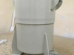 Емкости пищевые с мешалкой из плпстика