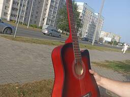 Гитара шестиструнная акустическая вишнёвый самберст металлические струны мягкие