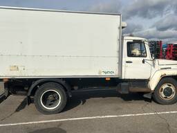 Грузовой специальный фургон-рефрижератор ГАЗ-3307