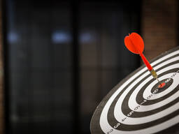 Ищу партнера - маркетолога в действующий бизнес. Все вопросы  