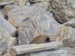 Камень природный валун