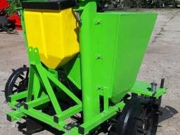 Картофелесажалка КСН-2Л с бочком для удобрений