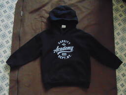 Костюм на мальчика рост 110- 116 отличное состояние