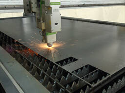 Лазерная резка листового металла с ЧПУ