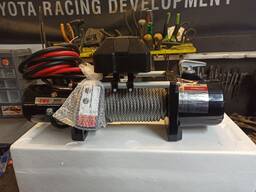 Лебёдка автомобильная электрическая 12V Magnum 9000 lbs 4200 кг (стальной трос)