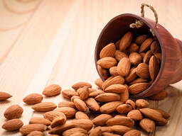 Миндаль жареный целый ядро