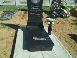 Памятники, надгробия, благоустройство захоронений