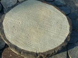 Пенек бетонный