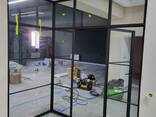 Перегородки отделения зоны со стеклом и металлом. - фото 3