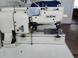 Петельная машинка Brother