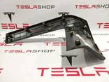 Пластик салона Tesla Model S