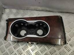 1646801814 - Подстаканник центральный на Mercedes-Benz M-Класс W164