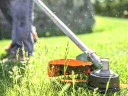 Покос травы и бурьяна