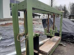 Пресс пневматический