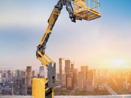 Самоходный коленчатый электрический подъемник XGA12ACK