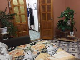 Сдам на сутки и более 4-х комнатную квартиру в центре города.