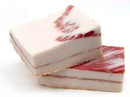 Шпик свиной хребтовый на шкуре