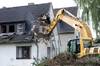 Снос и демонтаж здания и частных домов, дачных домиков