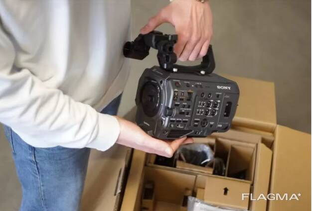 Sony PXW-FX9K XDCAM 6K полнокадровая камера с объективом 28-135 мм f/4 G OSS