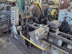 Станок отрезной круглопильный 8Г663