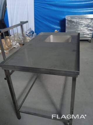 Стол разделочный с ванной и крюками (всё из нерж стали)