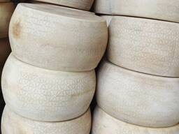 Сыр Грано Подано. Головы по 4 кг.