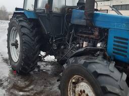 Трактор мтз1221