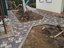 Укладка тротуарной плитки Кирпичик на готовое основание