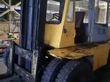 Вилочный львовский погрузчик. Состояние очень хорошее. Дизель. 5- Ти тонный. - фото 3
