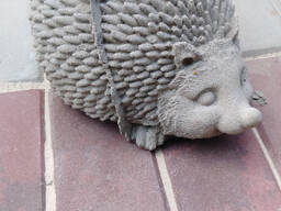 Ёжик скульптура